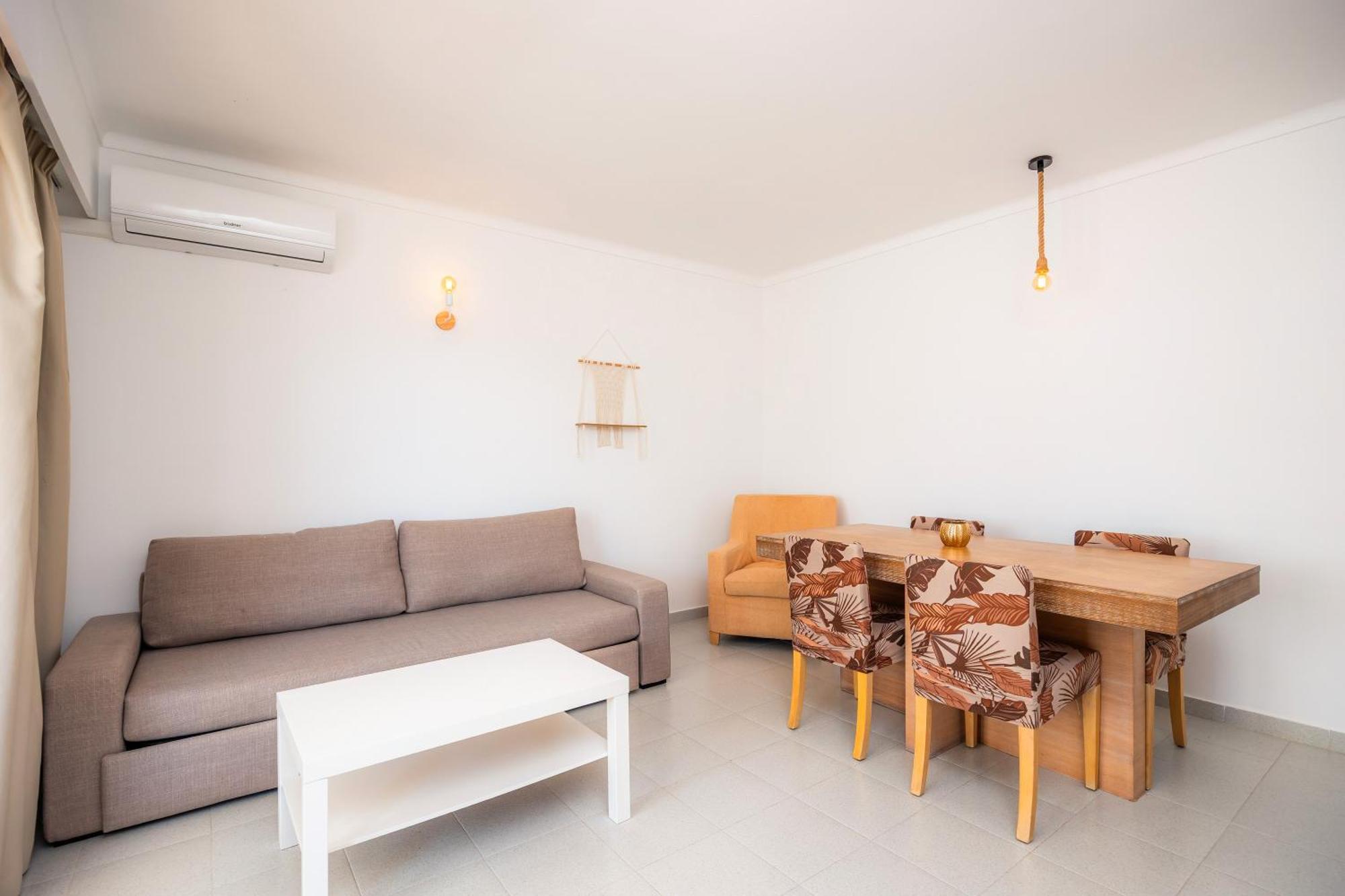 Apartment Felipe 2-4 *